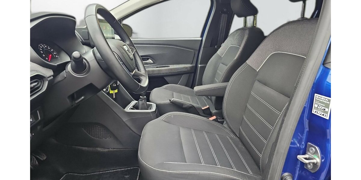 Dacia Jogger Expression Benzin/Autogas Inspektion NEU 50.000 km 15.870 &euro; Schwalbach/Taunus 65824