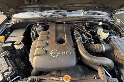 Nissan Navara 172.500 km 7.499 &euro; rüsselsheim 65428