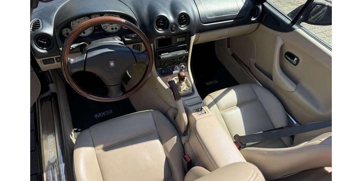 Mazda MX-5 110.233 km 9.990 &euro; Oberursel 61440