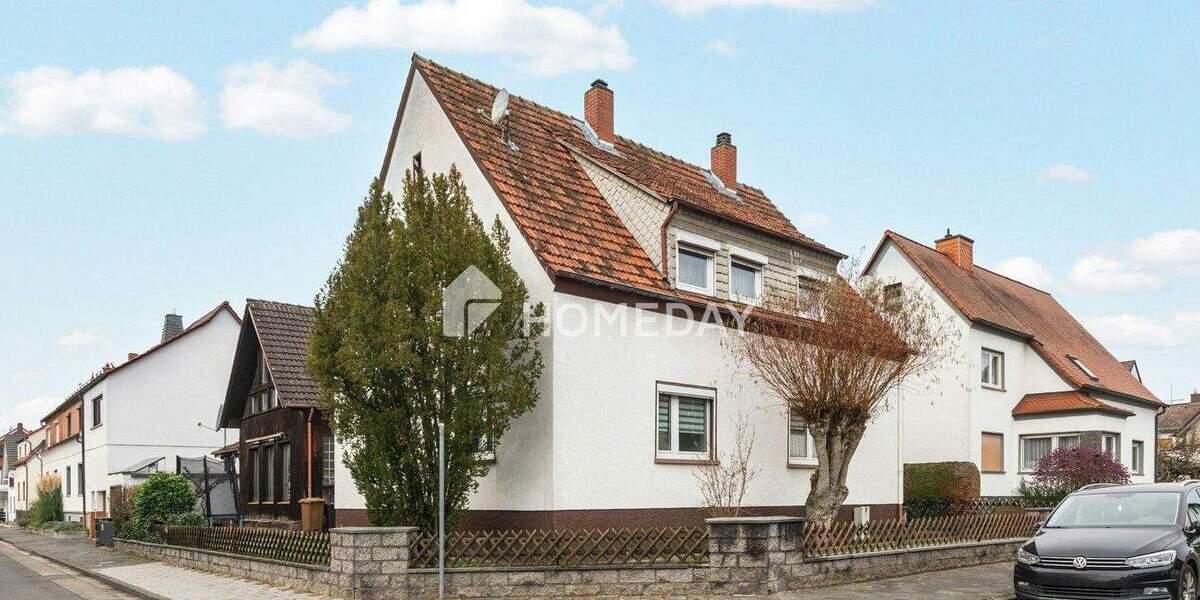 Voll vermietetes Zweifamilienhaus mit Stellplatz und Vollkeller in attraktiver Lage 6 zimmer