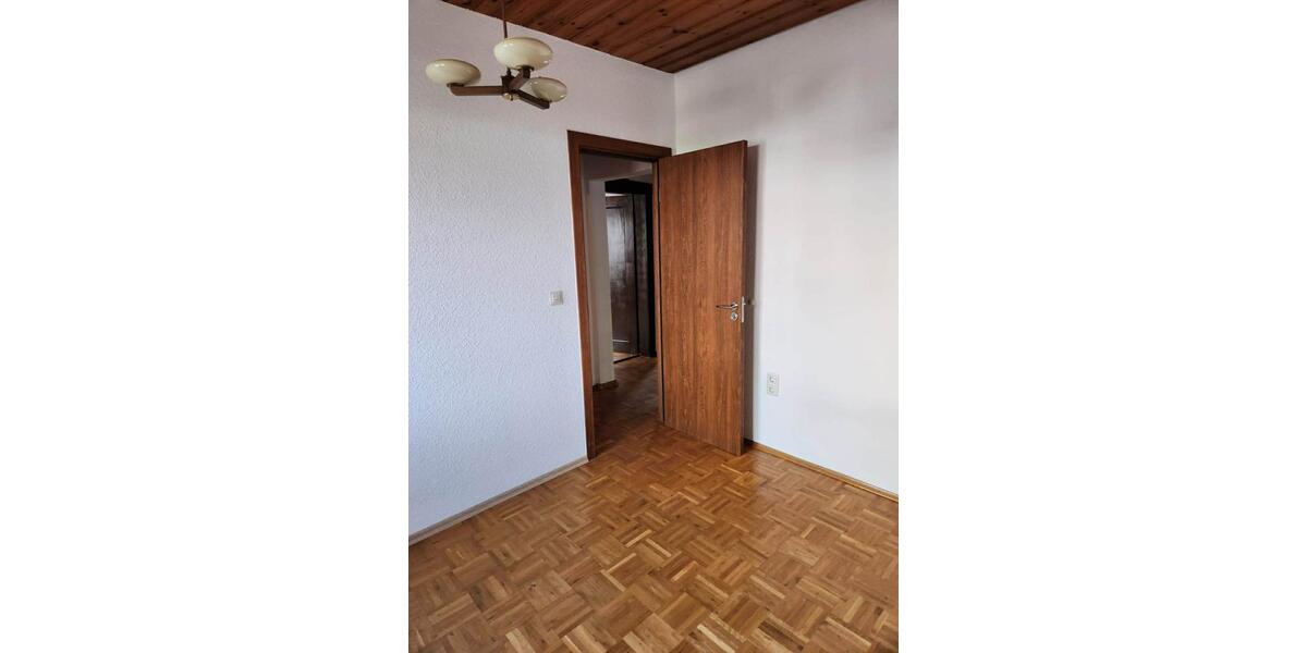 Erdgeschoßwohnung Friedberg (Hessen) - 3 Zimmer, 75 m&sup2;, 1.280&euro; | Angebot:26387631