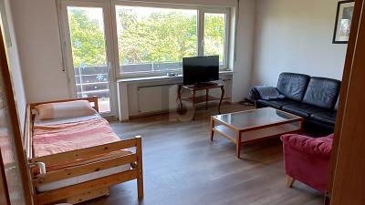 KOMPLETT MÖBLIERT, AUCH FÜR FIRMENPERSONAL - Etagenwohnung Frankfurt am Main Rödelheim | Angebot:26206970