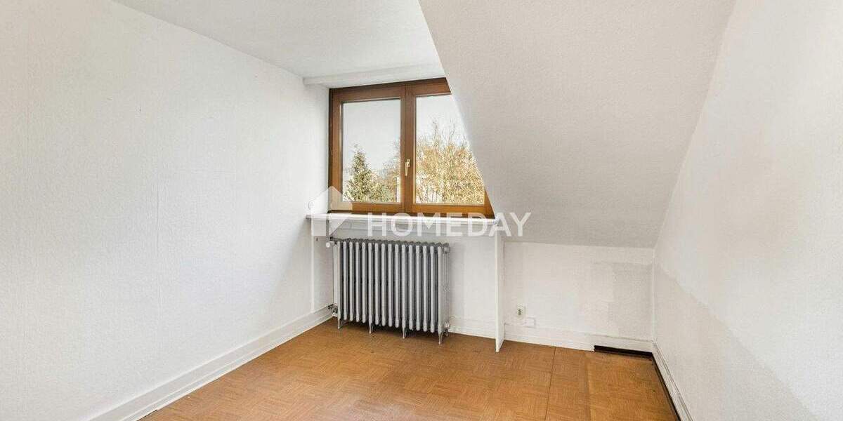 Reihenmittelhaus Frankfurt am Main Ginnheim - 8 Zimmer, 118 m&sup2;, 695.000&euro; | Angebot:24825379