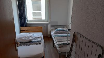 KOMPLETT MÖBLIERT, AUCH FÜR FIRMENPERSONAL - Etagenwohnung Frankfurt am Main Rödelheim | Angebot:26206970