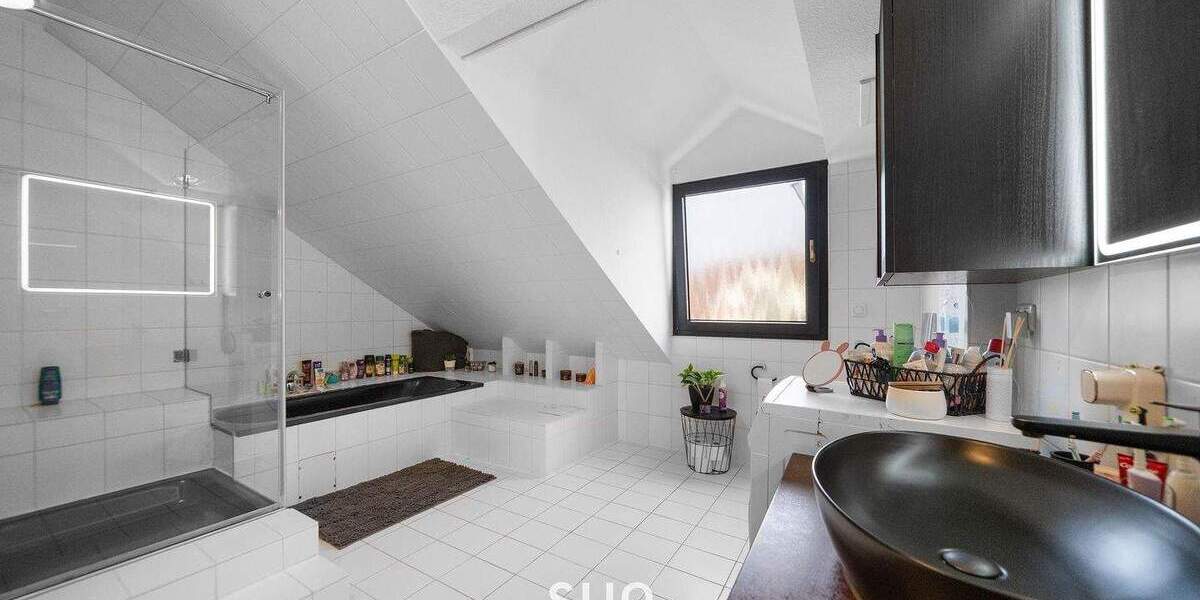 DACHGESCHOSS-TRAUMWOHNUNG - Ruhe und Lifestyle vereint 3 zimmer