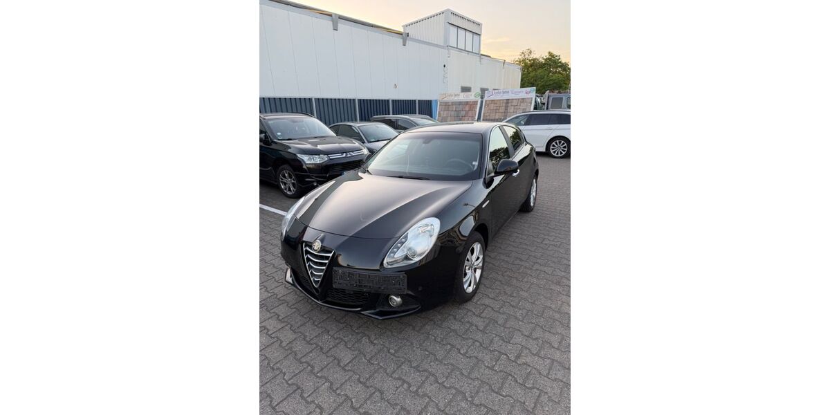 Alfa Romeo Giulietta 162.000 km 7.000 &euro; Hanau 63452