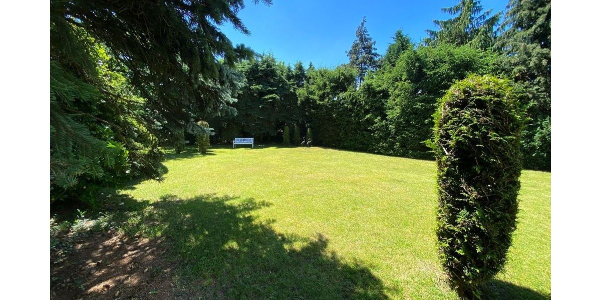 **RESERVIERT** Attraktives großzügiges Zweifamilienhaus im Bauhausstil in Darmstadt-Arheilgen - Zweifamilienhaus Darmstadt-Arheilgen Darmstadt/Vororte | Angebot:25099546