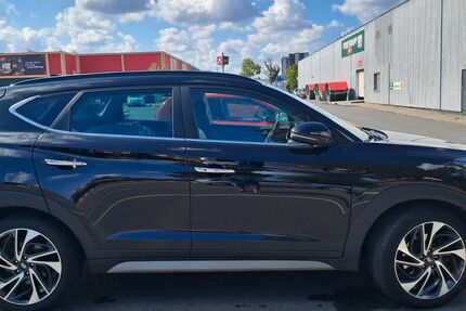 Hyundai TUCSON 105.200 km 19.600 &euro; Langen (Hessen) 63225