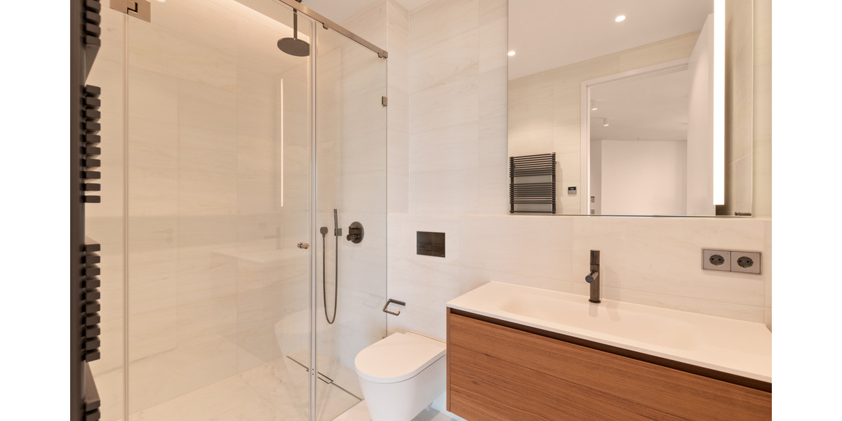 Tower Life - Opernblick - 3-Zimmer-Wohnung im FOUR Frankfurt 3 zimmer