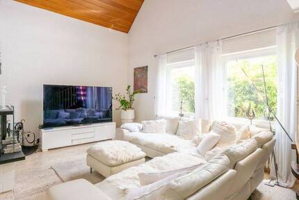 Haus Frankfurt am Main Nieder-Eschbach - 8 Zimmer, 291 m&sup2;, 1.285.000&euro; | Angebot:26685208