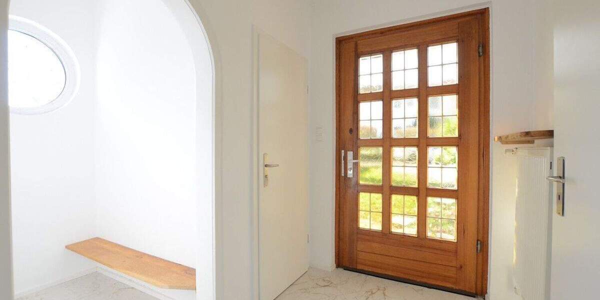 Einfamilienhaus Eschborn Niederhöchstadt - 5 Zimmer, 144 m&sup2;, 2.600&euro; | Angebot:25698554