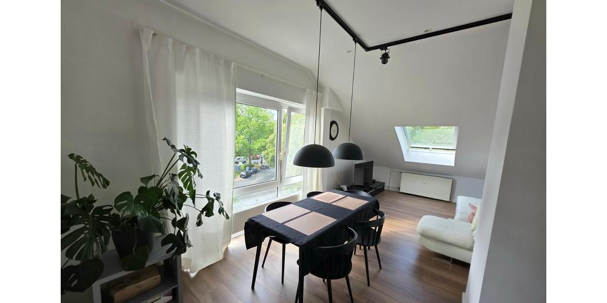 4-Zimmer-Dachgeschosswohnung mit Garage & Top-Lage in Kelkheim 4 zimmer