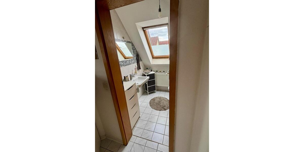 Dachgeschoßwohnung Rüsselsheim am Main - 1 Zimmer, 36 m&sup2;, 150.000&euro; | Angebot:27113692
