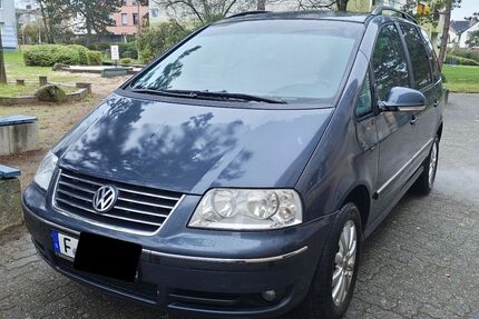 VW Sharan 252.000 km 3.999 &euro; Frankfurt am Main 65933