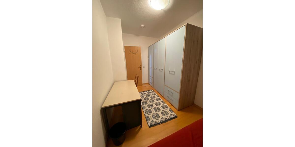 Etagenwohnung Frankfurt am Main Bonames - 1 Zimmer, 8 m&sup2;, 40&euro; | Angebot:25632144