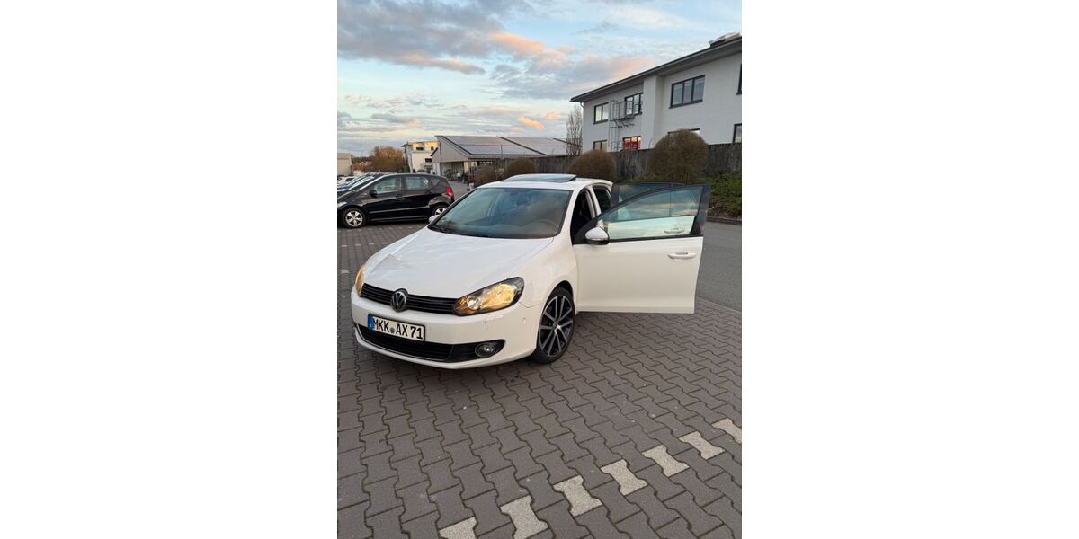 VW Golf 205.000 km 7.500 &euro; Niederdorfelden 61138