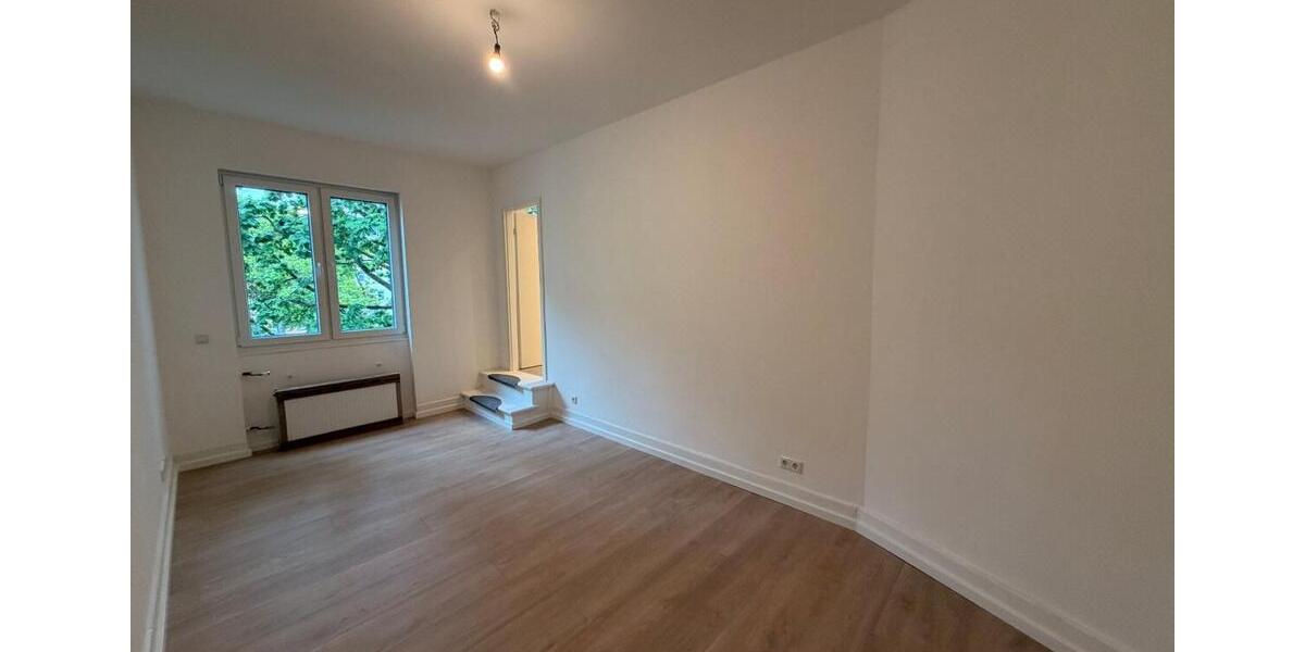 Etagenwohnung Frankfurt am Main Bockenheim - 4 Zimmer, 100 m&sup2;, 1.900&euro; | Angebot:26646128