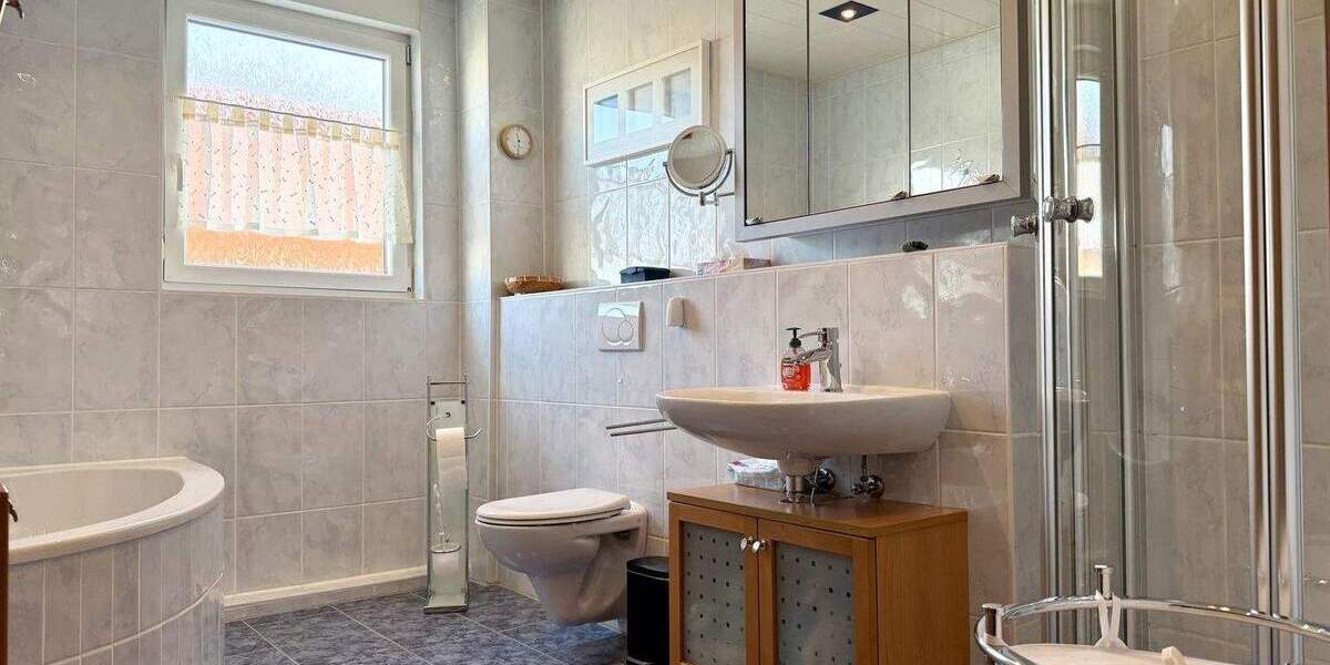 Reihenendhaus Offenbach Lauterborn - 5 Zimmer, 136 m&sup2;, 549.000&euro; | Angebot:25696474