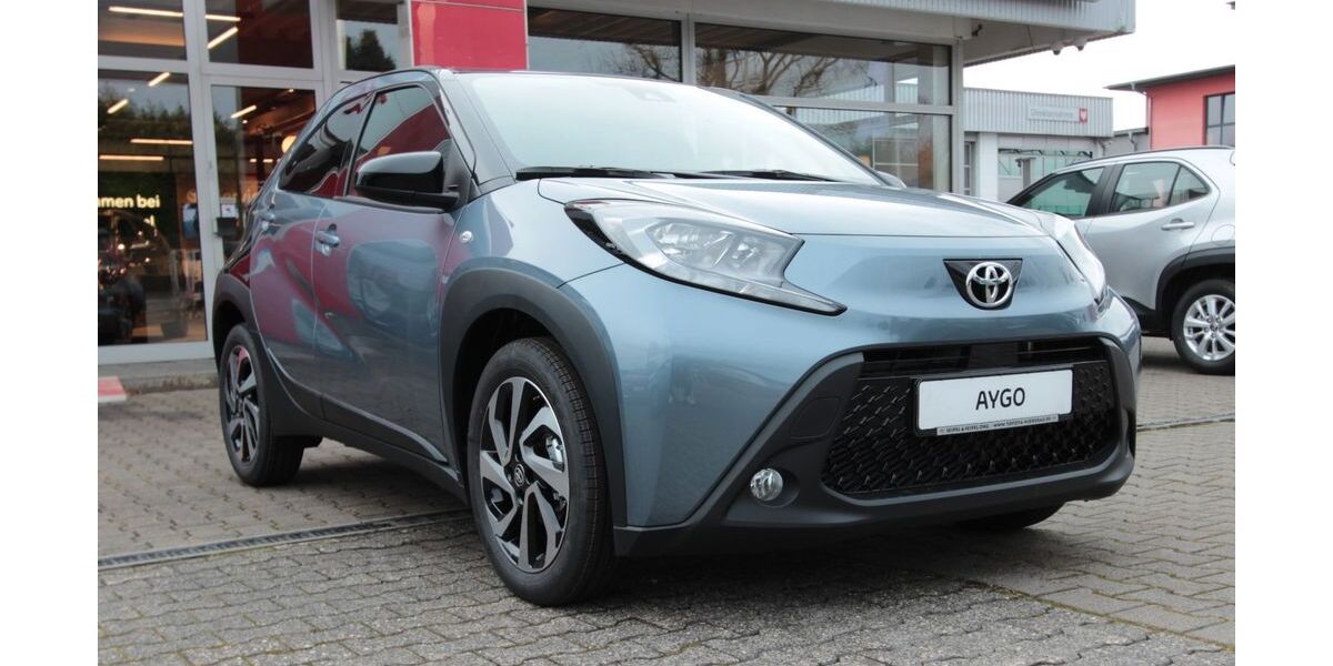 Toyota Aygo (X) 7.200 km 17.990 € Nidderau 61130