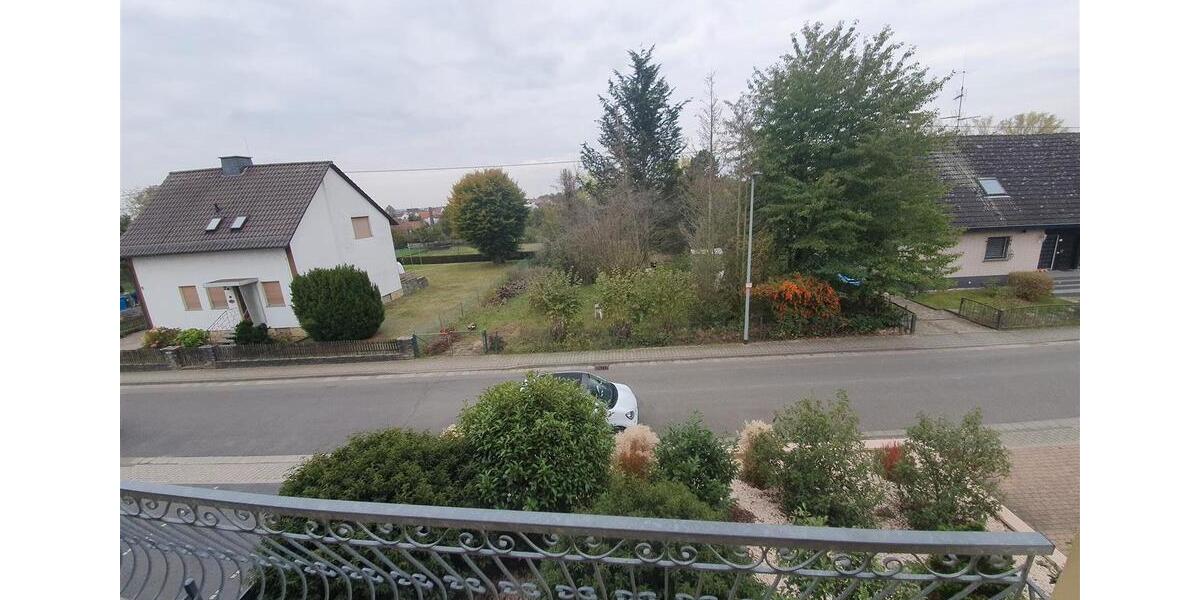 Etagenwohnung Flörsheim am Main - 3 Zimmer, 81 m&sup2;, 900&euro; | Angebot:26388737