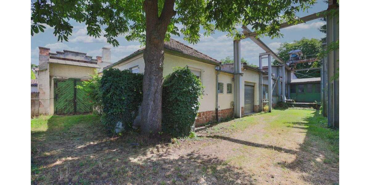 Handwerk & Logistik - Industriehalle mit Freifläche in Schöneck zimmer