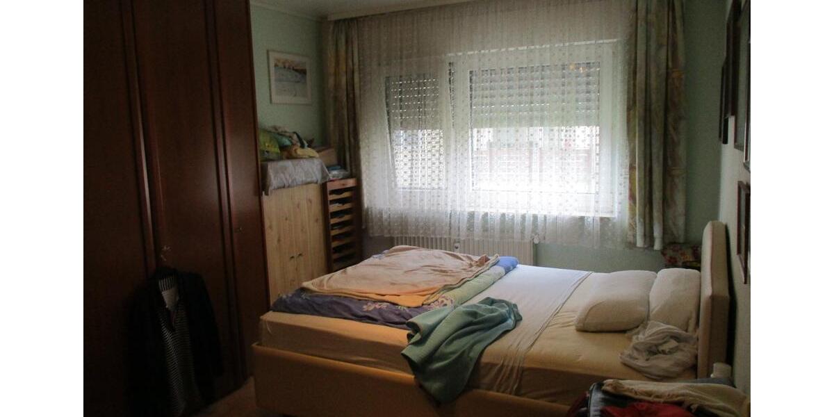 Wohnung 1 Etage 90qm Balkon Aufzug Garage in Nauheim 1 zimmer