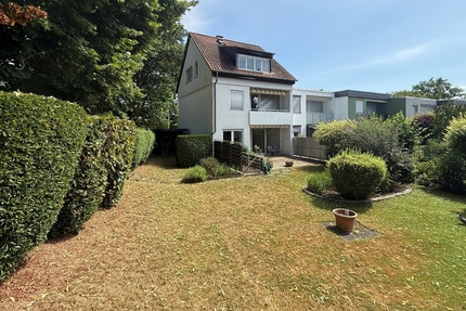 Schwalbach: Reihenendhaus mit viel Platz und großem Garten für Ihre Familie - Haus Schwalbach | Angebot:27108464
