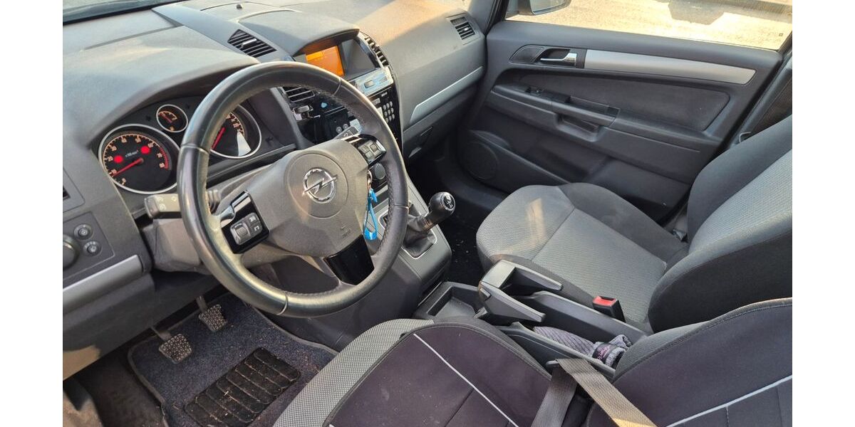 Opel Zafira 176.450 km 3.700 &euro; FRANKFURT AM MAIN 60386