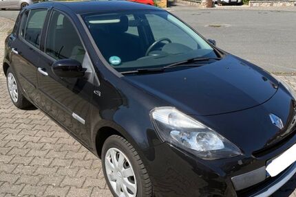 Renault Clio 114.500 km 4.299 &euro; Königstädten 65428