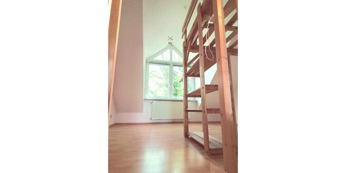 Dachgeschoßwohnung Niedernhausen - 3.5 Zimmer, 81 m&sup2;, 235.000&euro; | Angebot:24626402