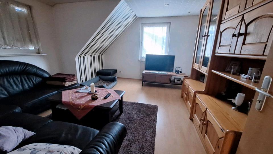 Dachgeschoßwohnung Usingen - 3.5 Zimmer, 75 m&sup2;, 845&euro; | Angebot:25648804