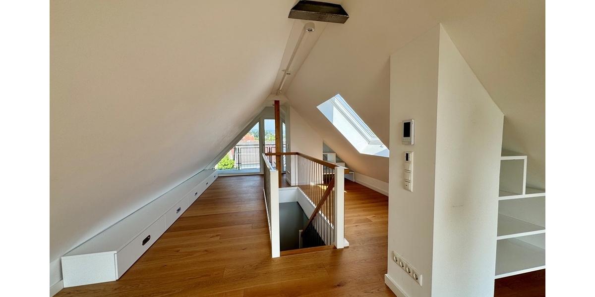 Bad Homburg - Ober-Erlenbach: Exklusives freistehendes Einfamilienhaus in kinderfreundlicher Lage! - Einfamilienhaus Bad Homburg Gonzenheim | Angebot:25972283