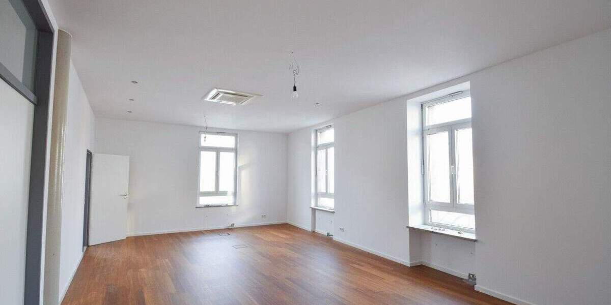 Renovierte 3-Zimmer-Wohnung in zentraler Lage mit guter Anbindung 3 zimmer