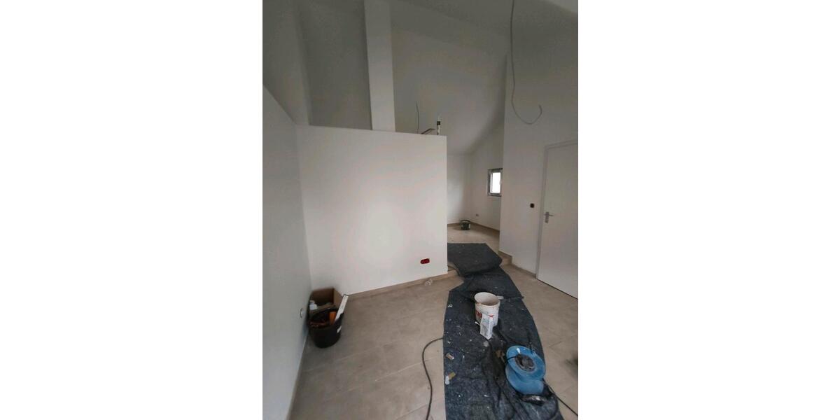 Charmante 2-Zimmerwohnung mit frisch renovierte m Gartenhaus 2 zimmer