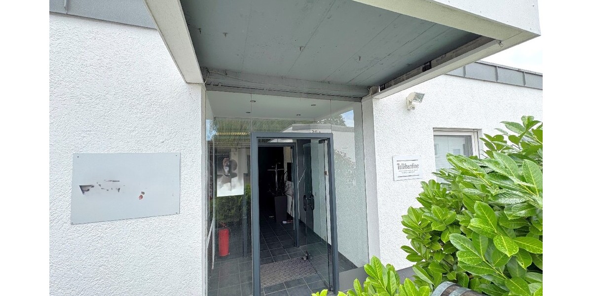 albero:) Halle und Büros 7 zimmer