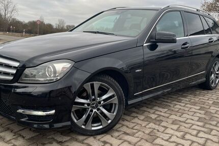 Mercedes-Benz C 250 318.000 km 6.499 &euro; Hattersheim am Main 65795