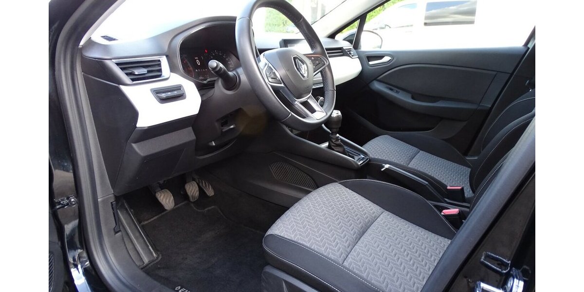 Renault Clio 1,0l Evolution Navi Rückfahrkamera, Einparkhi 31.015 km 12.790 &euro; Rodgau 63110