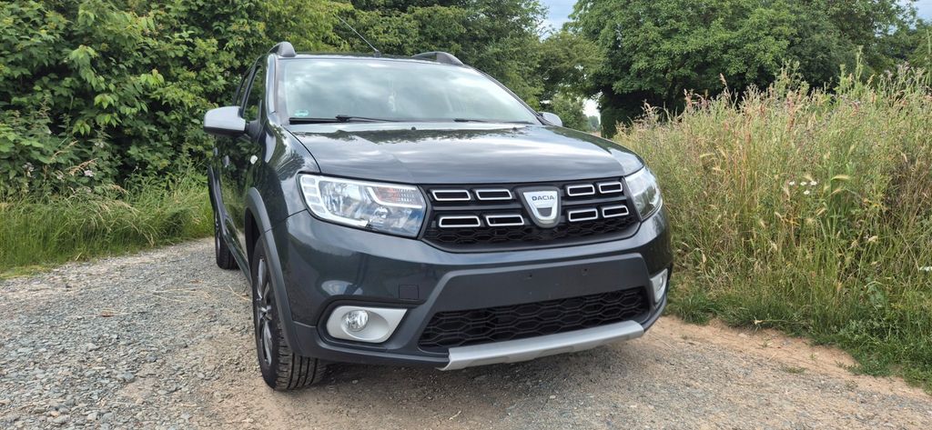 Dacia Logan 80.000 km 8.500 &euro; Rosbach 61191