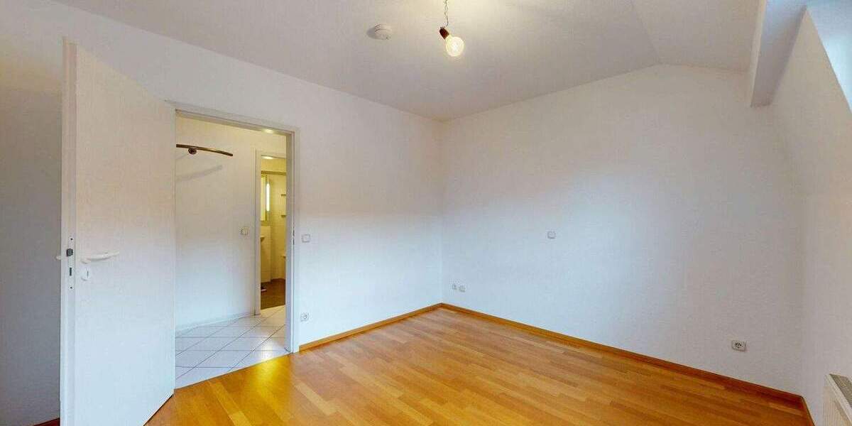 Etagenwohnung Frankfurt am Main Eckenheim - 4 Zimmer, 83 m&sup2;, 439.000&euro; | Angebot:25769239
