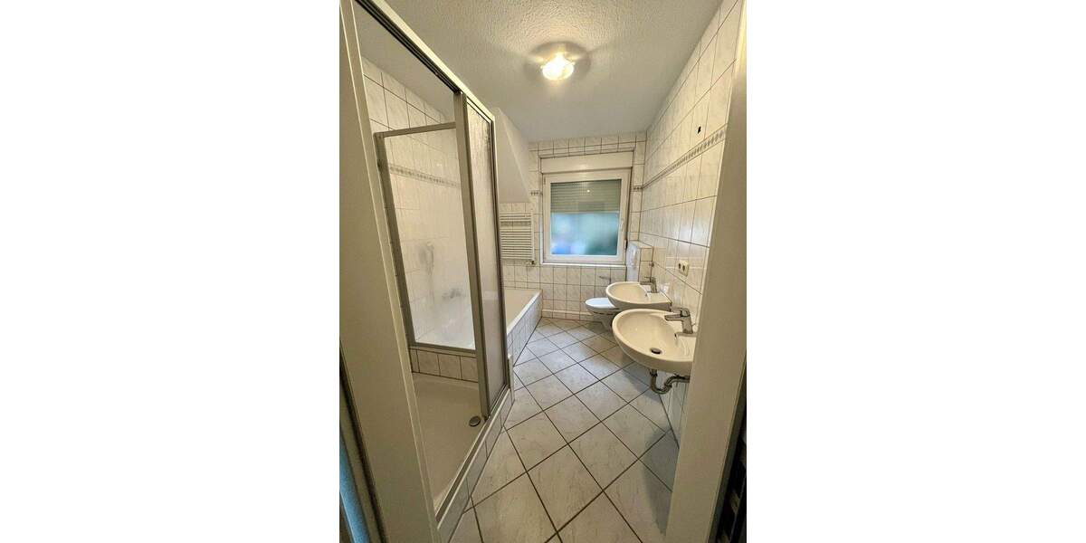 helle großzügige Doppelhaushälfte in Ortsrandlage von Oberseelbach *von privat* 5 zimmer