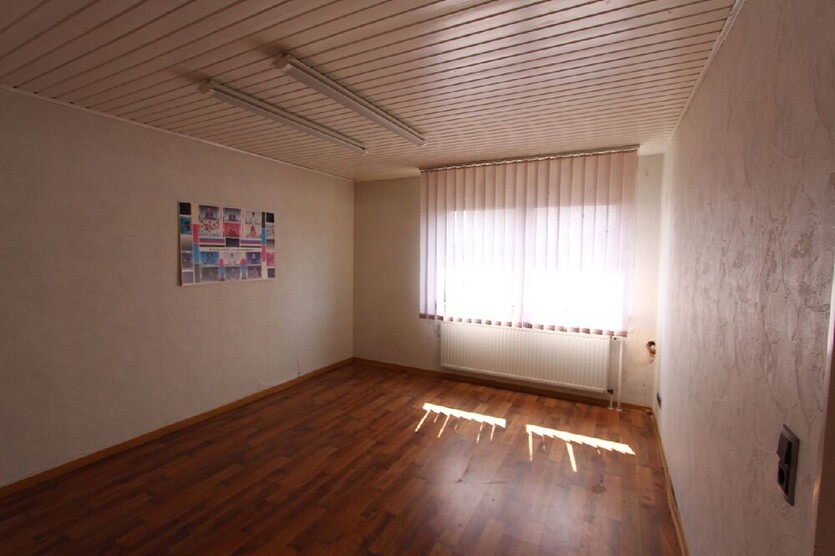 albero:) Gewerbe- und WohnImmobilie mit Potenzial  Produktionshalle mit Büro + Zweifamilienhaus