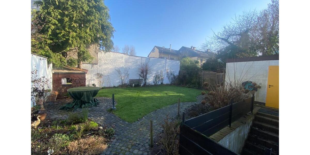 Einfamilienhaus Offenbach am Main Bieberer Berg - 4.5 Zimmer, 175 m&sup2;, 2.750&euro; | Angebot:25627211