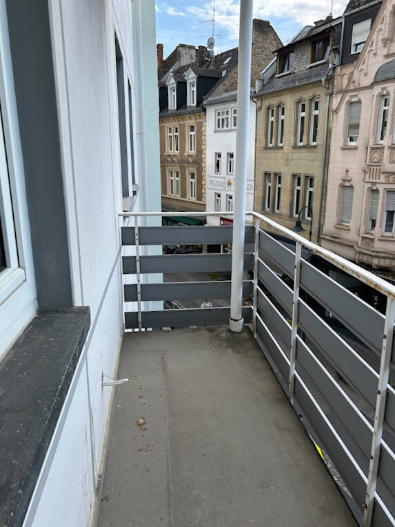 Erstbezug nach Sanierung: 2 Zimmer-Wohnung mit Balkon im Zentrum von Wiesbaden