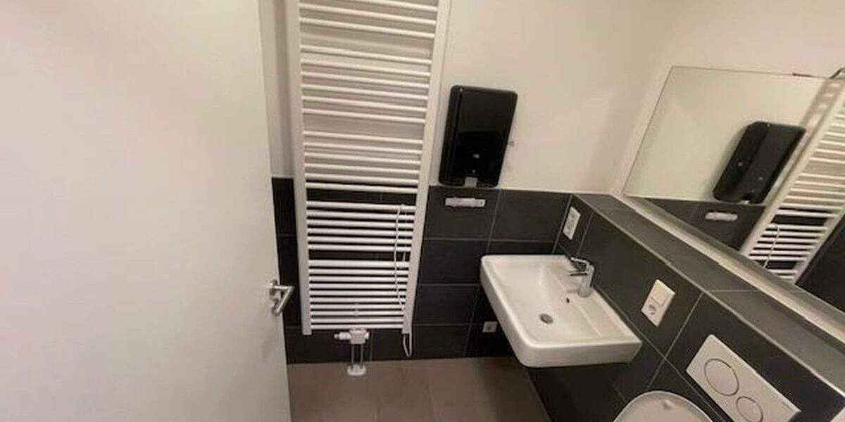 Stilvolle, neuwertige 1,5-Zimmer-Erdgeschosswohnung mit Einbauküche in Frankfurt am Main 1 zimmer