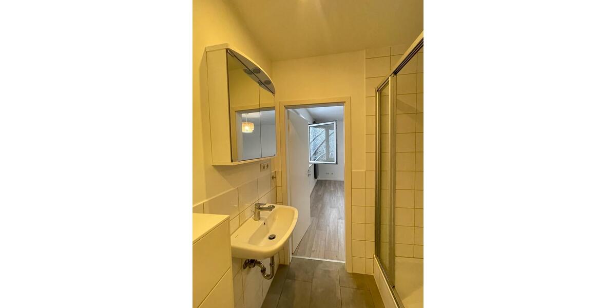 Sanierte 1-Zi Wohnung in zentraler Lage 1 zimmer