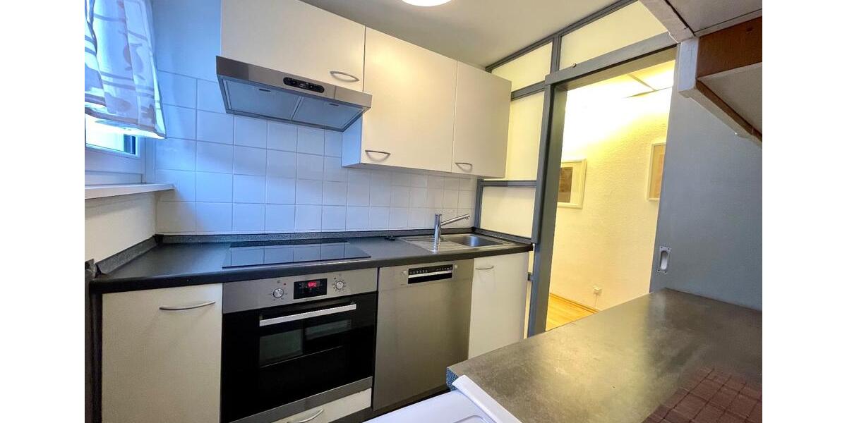 Helle, möblierte Dachgeschosswohnung mit Klimaanlage in Bessungen 2 zimmer