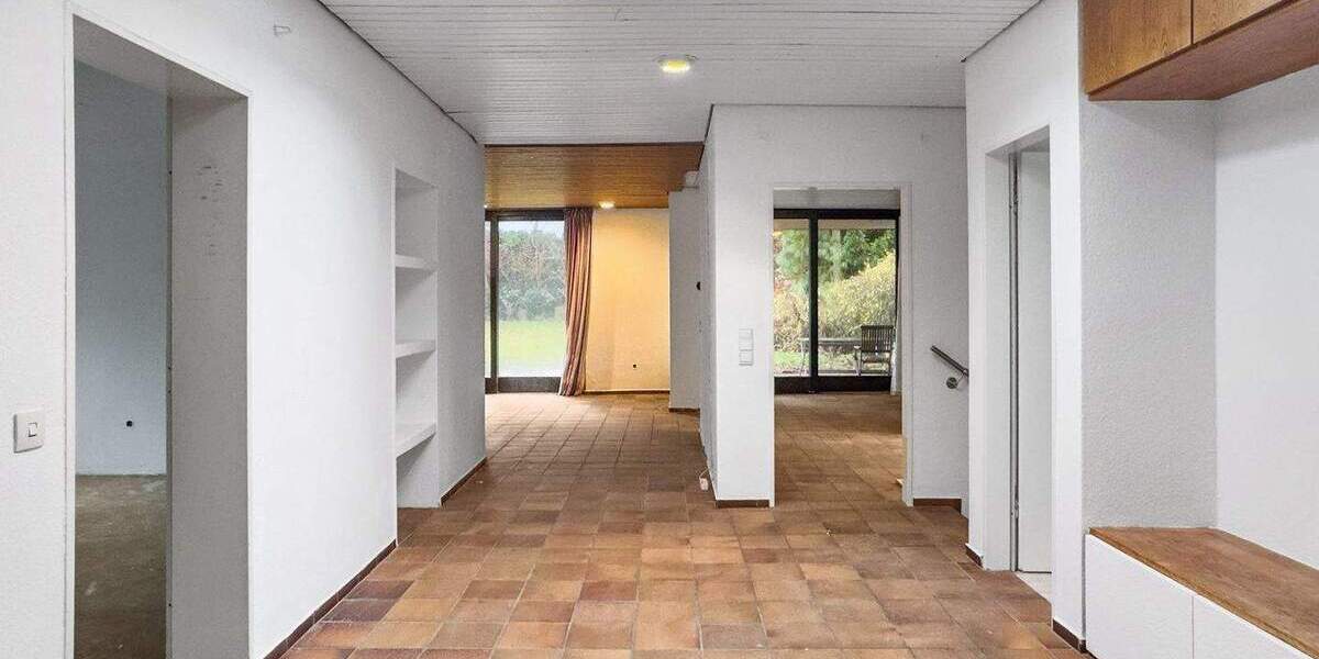 Großzügiger Bungalow mit Garten in Darmstadt-Kranichstein 5 zimmer