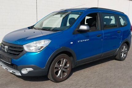 Dacia Lodgy 148.000 km 3.999 &euro; Kelkheim ( Taunus ) 65779