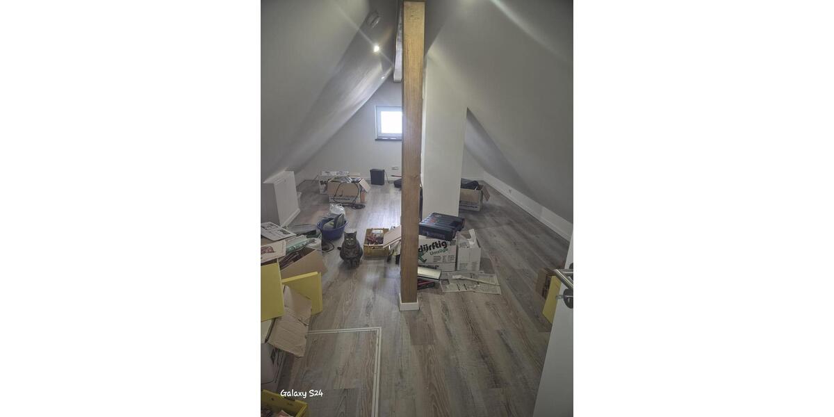 Dachgeschoßwohnung Rodgau - 3 Zimmer, 110 m&sup2;, 1.400&euro; | Angebot:26660603