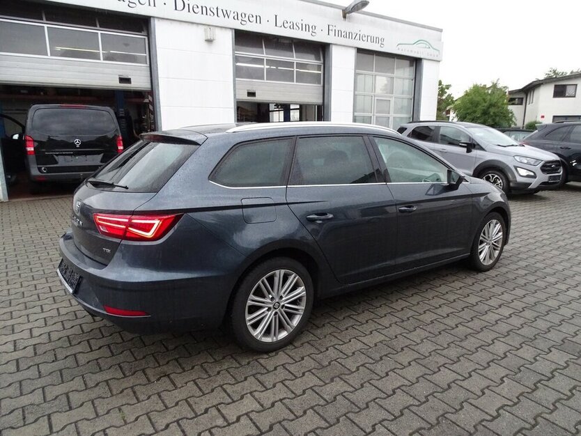 Leon ST 1,5l TGI (CNG) Xcellence, DSG, Navi, PDC,